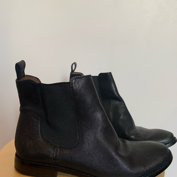 Frye Chelsea boots - Picture 2 of 8